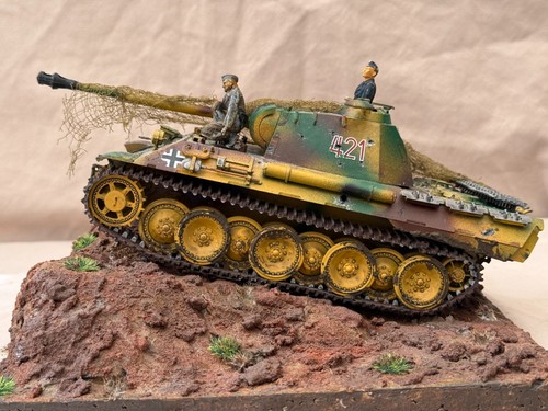 Tamiya 35 german - /, panther