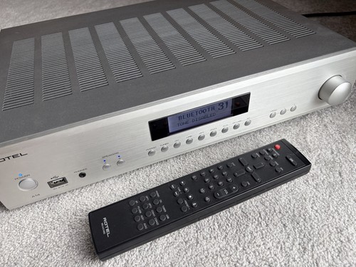 Rotel a14 integrated amplifier - rotel,