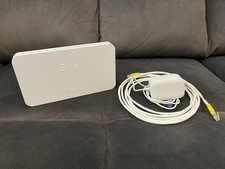 Sky Q Wireless Booster WiFi extender Model SE210 ( Sky Broadband Booster )
