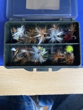 BOX OF ASSORTED TROUT DRY FLIES.MANY UNUSED.  (no.286)