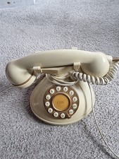'Chic' Retro Style Telephone