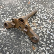 Norton 850 Commando Top Yoke