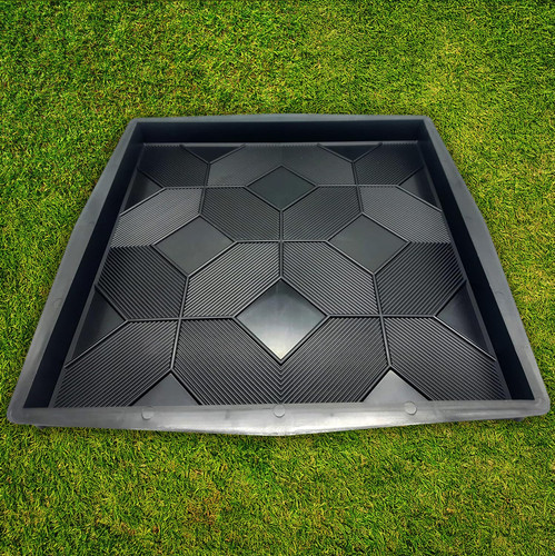 Chestnut concrete patio - concrete,