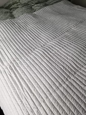 Cozee Home Cream Throw, Light Weight Brand New Never Used