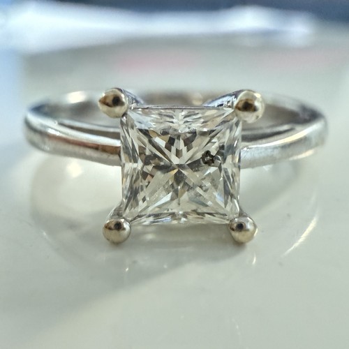 Princess cut diamond - princess,