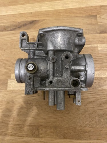 Yamaha xj650 carburettor body - yamaha,