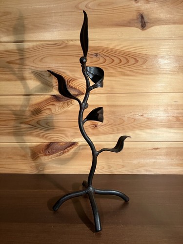 Black metal sturdy ornamental - sturdy,