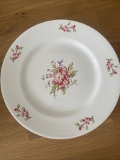 Cath Kidston Floral Design 6 Plates. White, Green & Red.