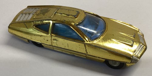 Dinky 352 strakers car - dinky,