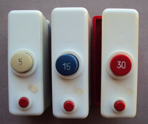 Push button plug 15 30 - button,