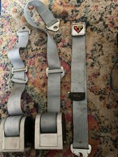 AUTO-LOK SEATBELTS 2 BELTS, 1