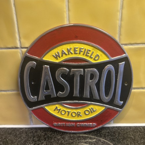 Castrol motor oil - motor, wakefield
