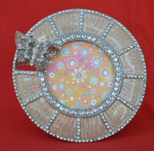 METAL ENAMELLED 2.5 x 2.5 INCH CIRCULAR PHOTO FRAME  - SUPER CONDITION!