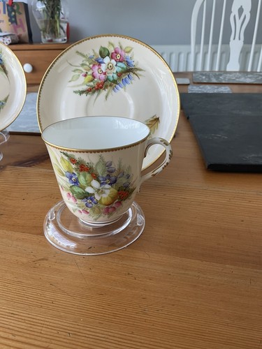 Royal worcester cup - royal,