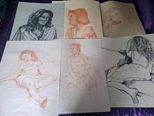 Sketches women females - x,