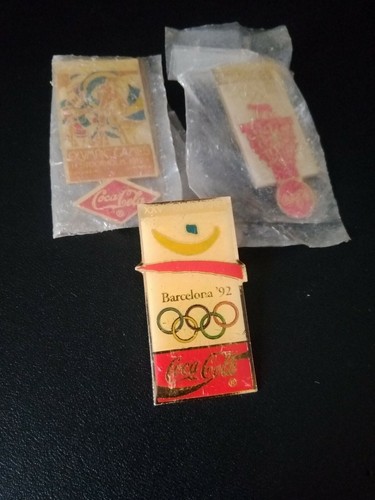 Coca cola enamel pin - coca,