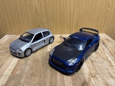 2 X 1:18 Scale Collectors