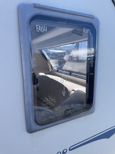 2004 adria fleetwood caravan - /,