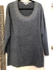BNWOT BELLE VERE FINE KNIT GREY TOP FULL SLEEVE SCOOP NECK SEQUIN DETAIL SIZE 22