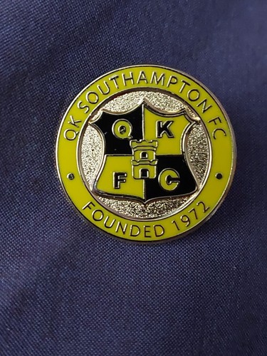 Southampton pin badge - southampton,