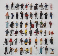 OO - lot of 60 figures - Station Staff Passengers Workmen - Merit Dapol Hornby