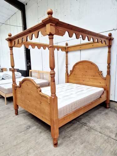 King size four poster - size,