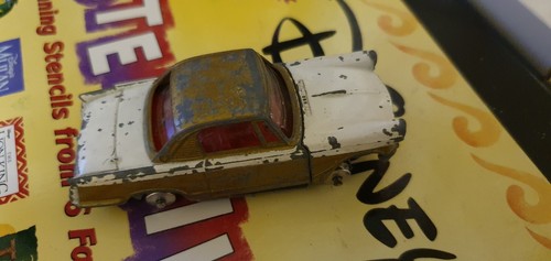 Early corgi triumph - triumph, herald