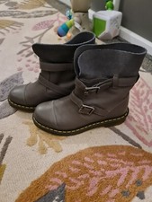 Dr Marten Boots