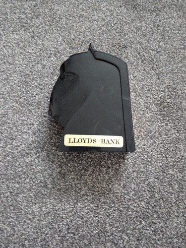 Lloyd bank black horse - lloyd's,