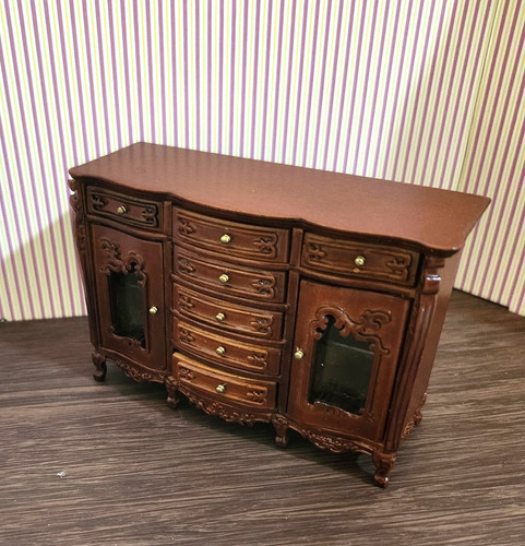 Rare vintage dollhouse - rare,