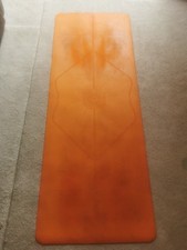 Liforme Happiness Orange Yoga Mat, Preowned Average Condition