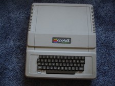 Apple IIe Vintage Computer