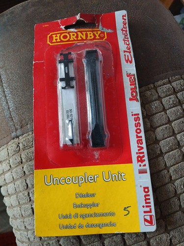 Hornby 8244 uncoupler unit - hornby,