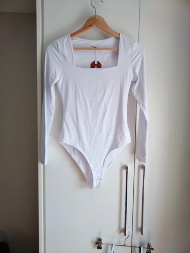 White square neckline bodysuit