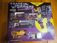 Transformers G1 Menasor – KO Reissue + CDMW-19 Giant Ionizer Sword
