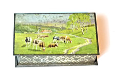 RARE ANTIQUE BISCUITS TIN FARM