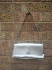VINTAGE SW6 JANE SHILTON SILVER FAUX LEATHER BAG
