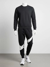 Nike Sportswear Swoosh Tech