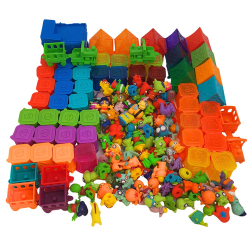 Zomlings huge bundle 120 - zomlings, 120+