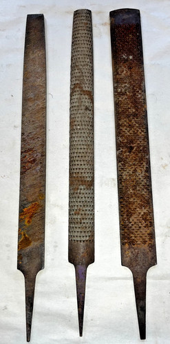 Set three rusted vintage - rusted,