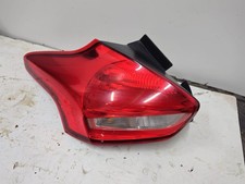 FORD FOCUS DRIVERS TAIL LIGHT