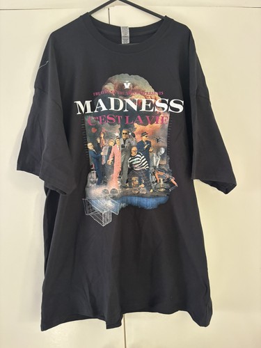 Official madness est vie - c'est,