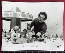 'The Magic Roundabout' original 10 x 8" photo. Serge Danot, Dougal & puppets