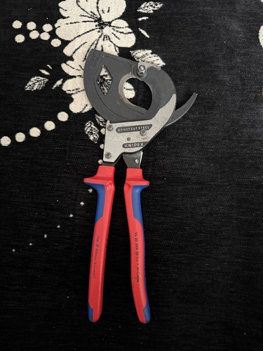 Knipex 320 ratchet - 95,