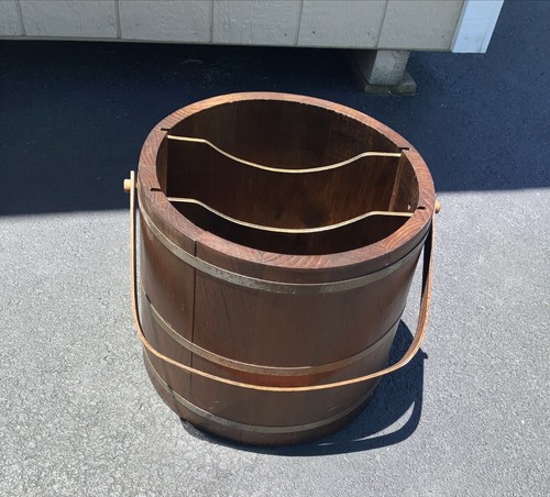 Vtg wooden bucket - vtg,