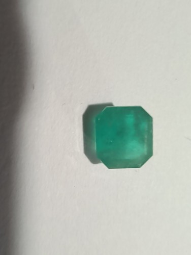 Cut colombian emerald - colombian,