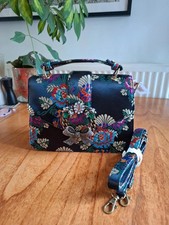 Aldo floral jewelled handbag ?