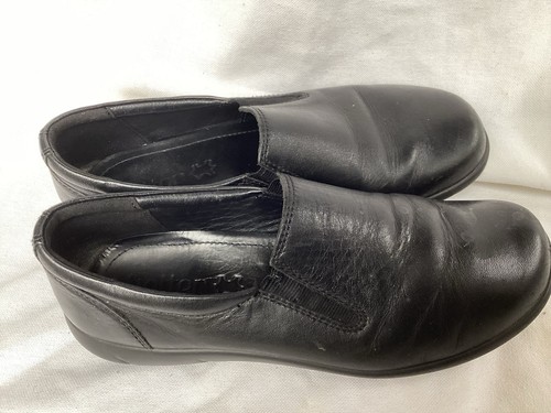 Airline cabin crew shoes size - cabin,
