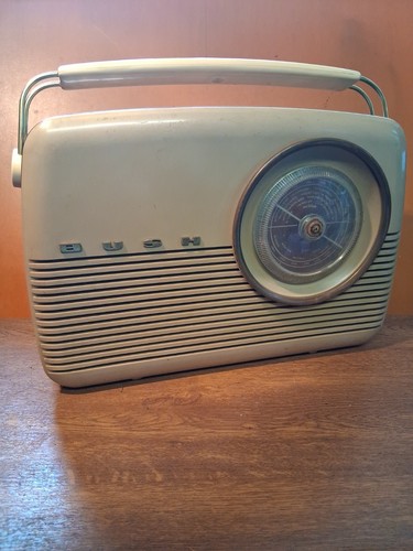 Vintage bush radio 82b - vintage,