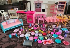 Barbie Kitchen & House Furniture Fridge Table Chairs Hob Sink Cupboards Bed etc